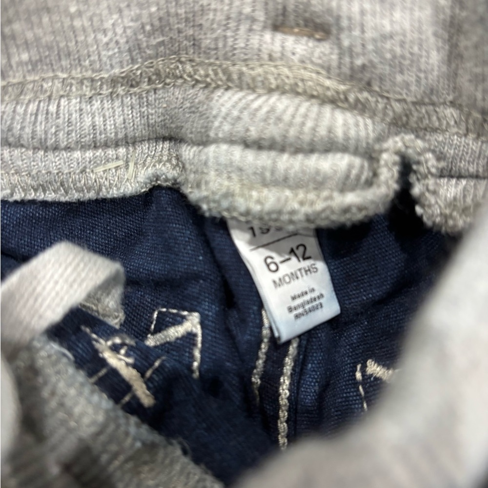 GAP Black and White Checkered Shirt with Gray Hoodie and Blue Jeans Set - Picture 3 of 9